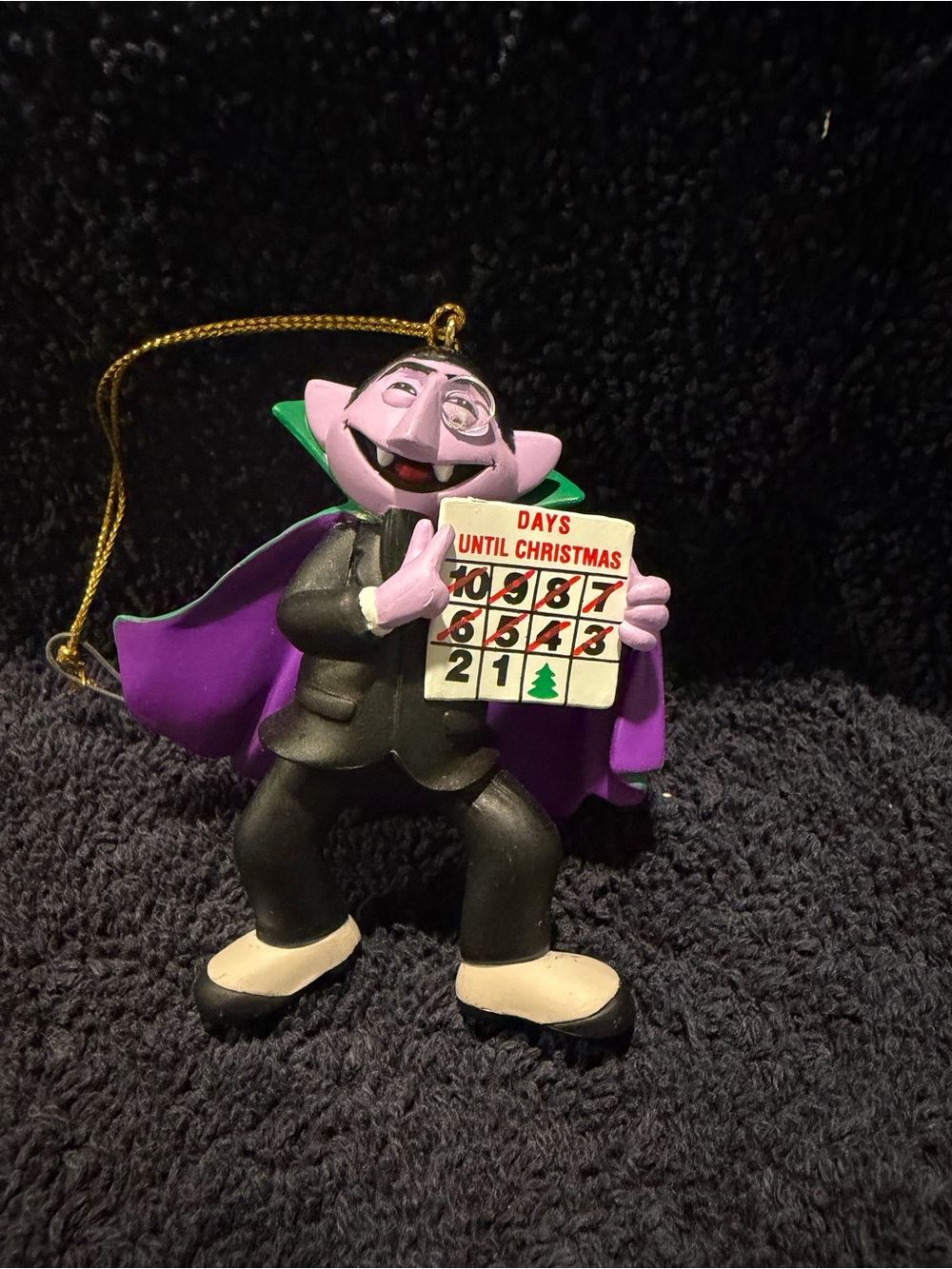 Christmas on Sesame Street 26232 022 - The Count